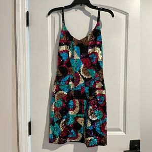 A gorgeous dress for the holiday season!